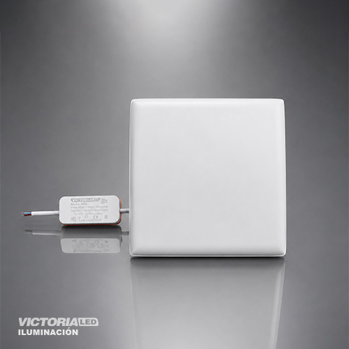 VICTORIA LED PANEL SIN BORDE 3000k 36W SOBREPUESTO CUADRADO 10U/C