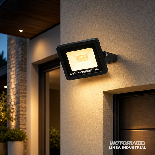VICTORIA LED REFLECTOR 3000K 100-265V IP66 40U/C
