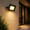 VICTORIA LED REFLECTOR 3000K 100-240V IP66 40U/C