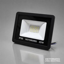 VICTORIA LED REFLECTOR 6500K 100-240V IP66 40U/C
