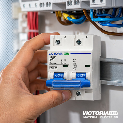 BREAKER VICTORIA LED DC 6K 2P 80A 6U/C