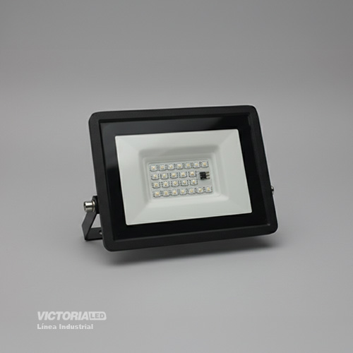 VICTORIA LED REFLECTOR RGB 100-240V FP0.5