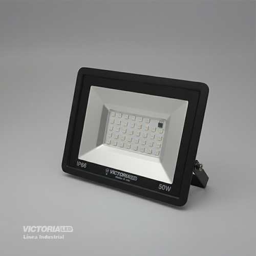 VICTORIA LED REFLECTOR RGB 100-240V FP0.5