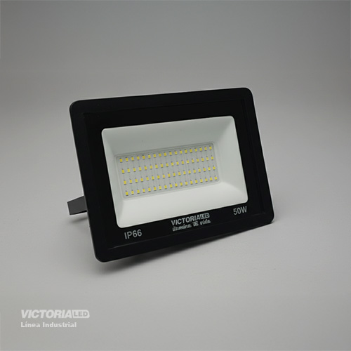 VICTORIA LED REFLECTOR 6500K 100-240V IP66 30U/C