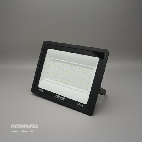 VICTORIA LED REFLECTOR 3000K 100-240V IP66 10U/C