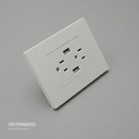 TOMACORRIENTE DOBLE + USB*2 16A 125/250V PC BLANCO 5U/C